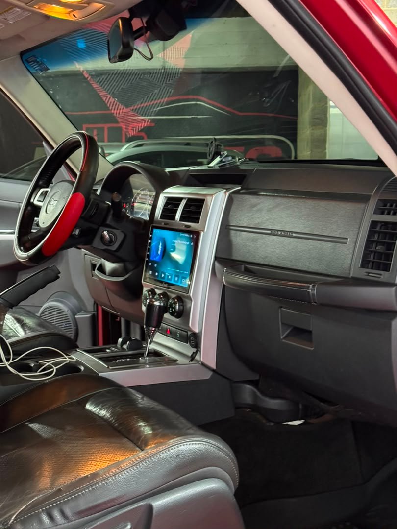 JEEP CHEROKEE KK SPORT 4X4 2009 - Image 8