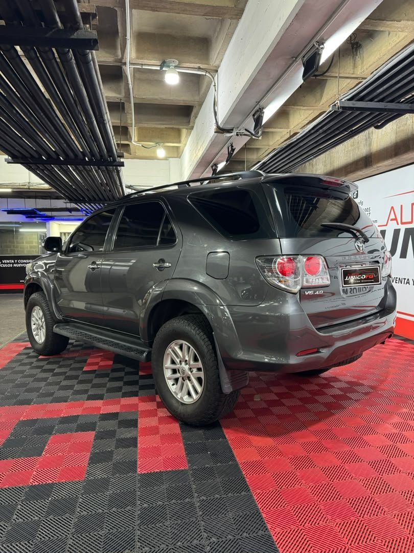 TOYOTA FORTUNER 2014 - Image 6