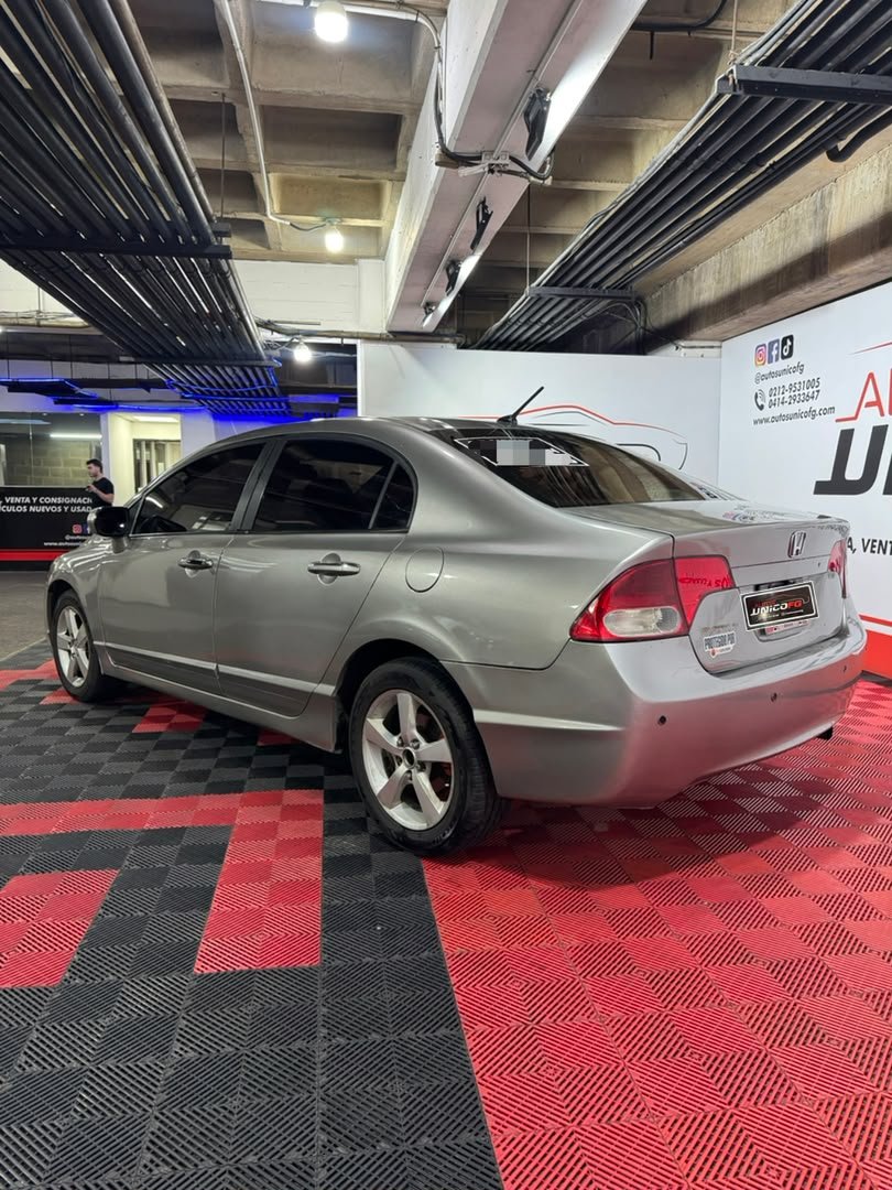 HONDA CIVIC 2008 - Image 6