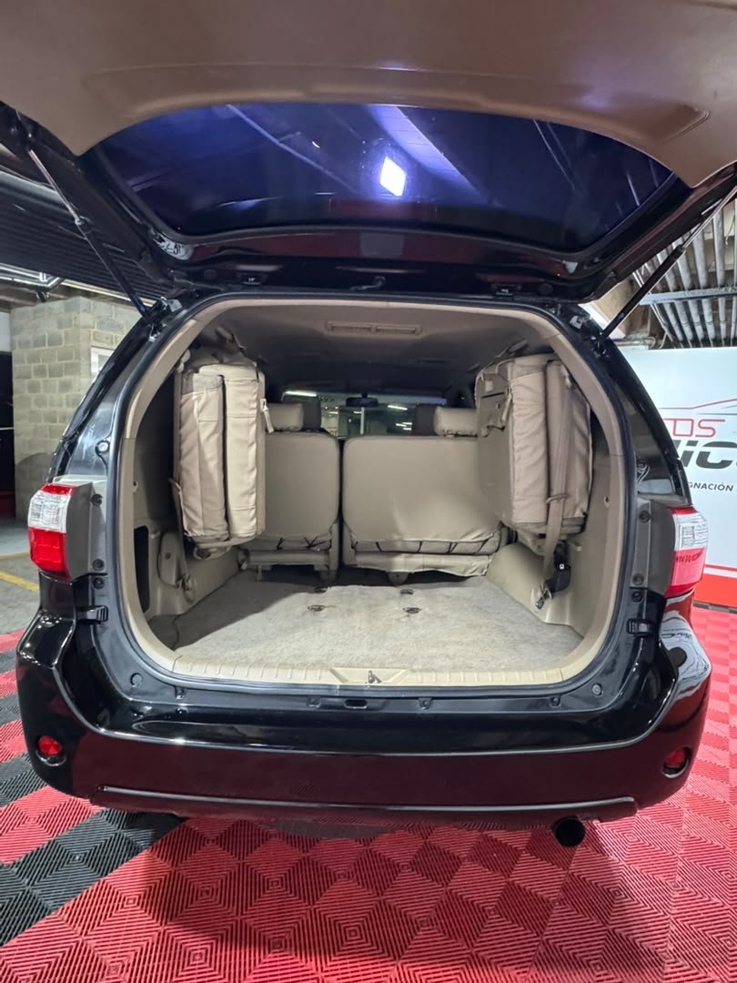 TOYOTA FORTUNER 2011 - Image 14