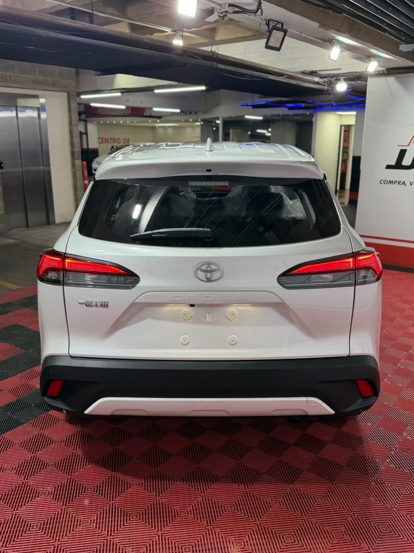 TOYOTA CROSSOVER 2025 - Image 5