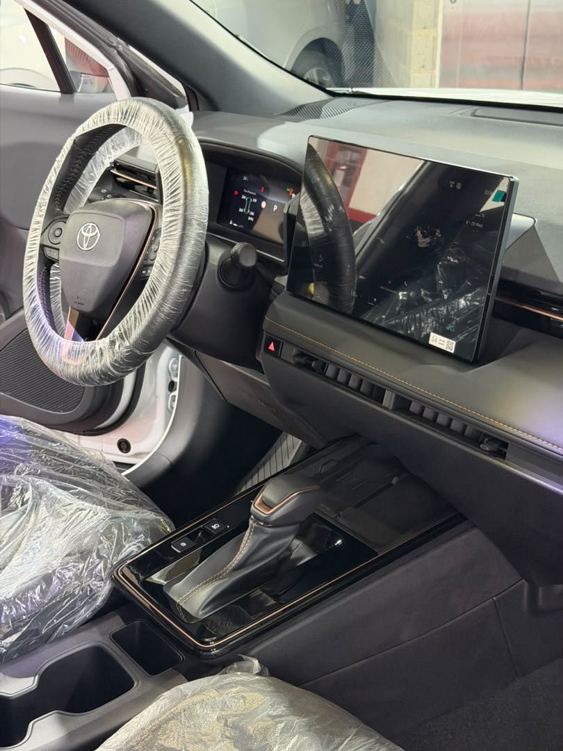TOYOTA CROSSOVER 2025 - Image 9