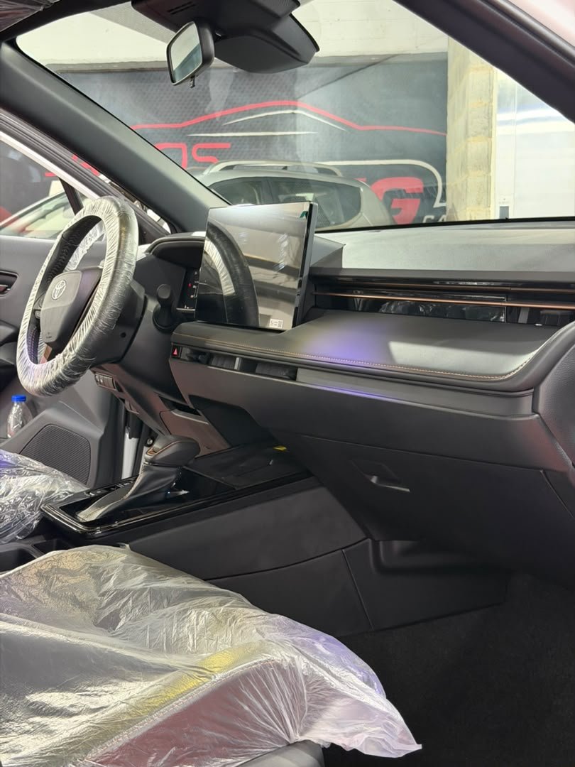 TOYOTA CROSSOVER 2025 - Image 8