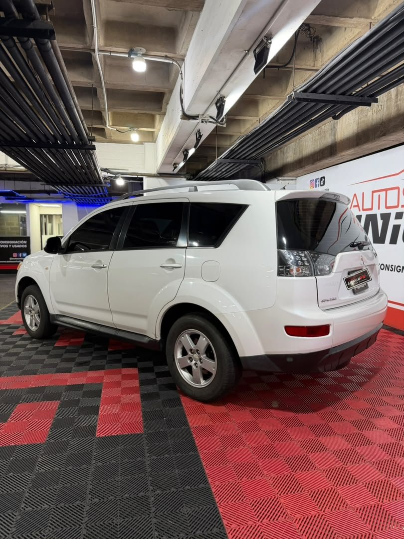 MITSUBISHI OUTLANDER 2009 - Image 6