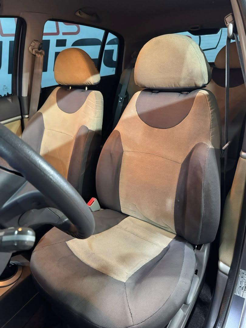 CHERY ARAUCA 2014 - Image 13
